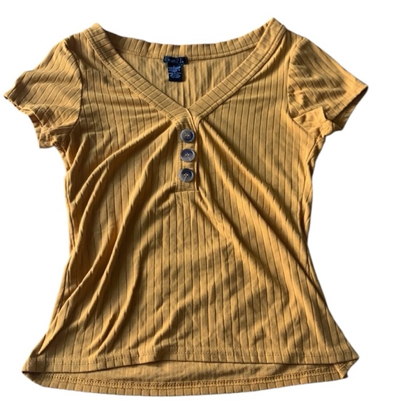 Rue21 Yellow Shirt - Picture 1 of 3
